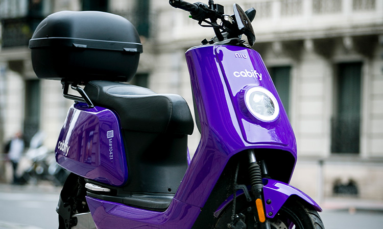 Cabify survey reveals popularity of motorcycle rental services in Spain