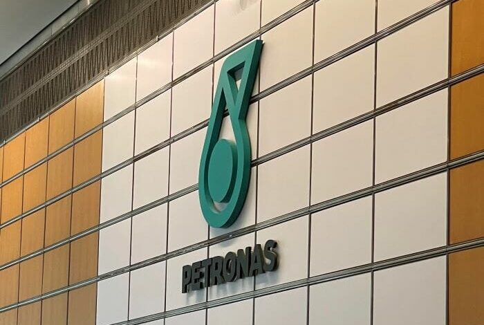 Japan, Petronas To Discuss Storing Japanese CO2 In Malaysian Sites