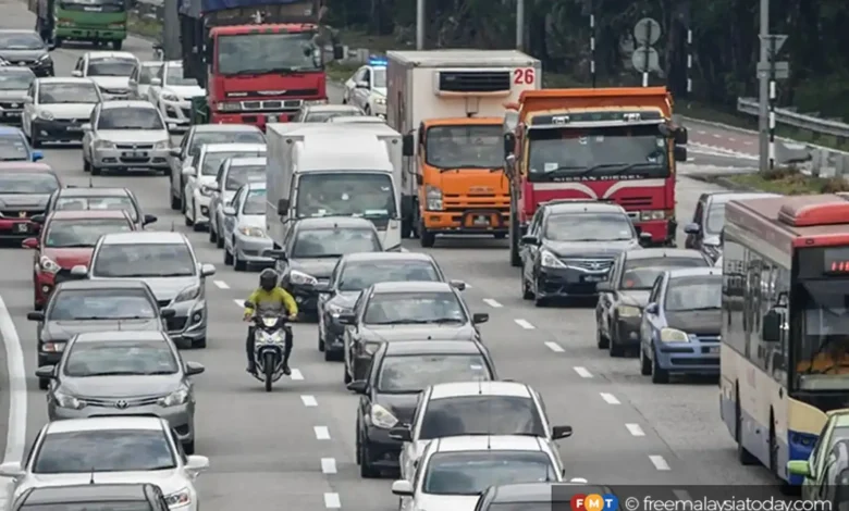 Changing lanes while stuck in traffic is dangerous