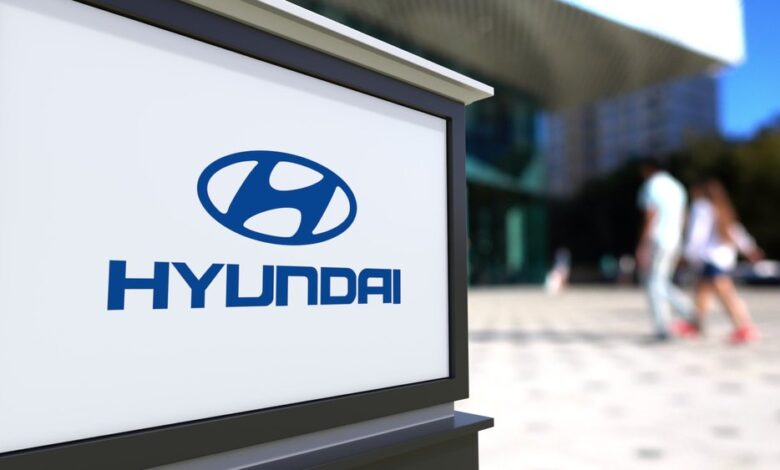 Hyundai-logo-sign-office-Depositphotos_130066832_S.jpg